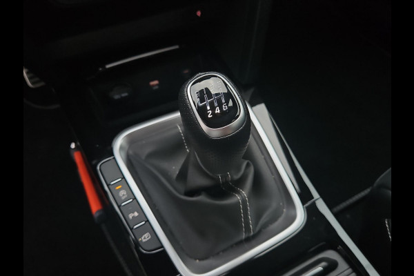 Kia Ceed Sportswagon 1.5 T-GDi GT-Line | Sportstuur | Stoel- en Stuurverwarming | Elektr. Achterklep | Lane Assist |