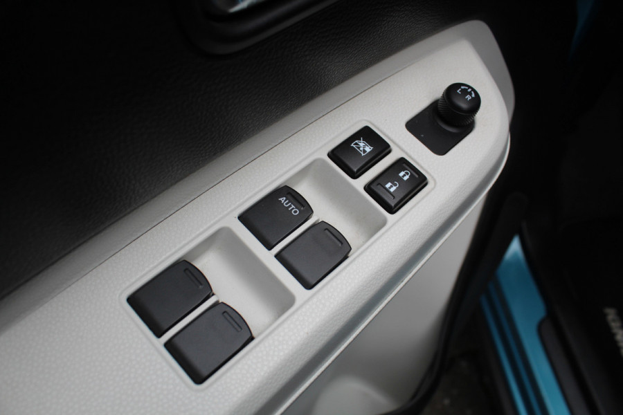 Suzuki Ignis 1.2-90pk Select. Mooie en luxe hoogzitter. Trekhaak, Keyless Entry, Lane Assist, Camera, Airco,