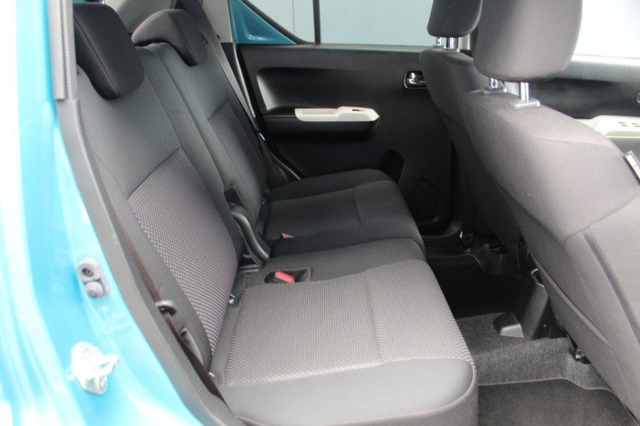 Suzuki Ignis 1.2-90pk Select. Mooie en luxe hoogzitter. Trekhaak, Keyless Entry, Lane Assist, Camera, Airco,