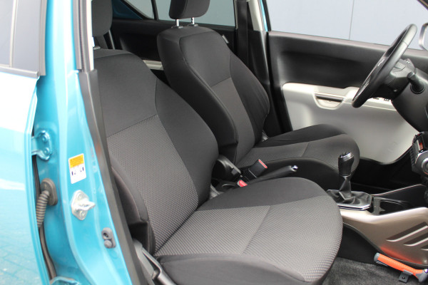 Suzuki Ignis 1.2-90pk Select. Mooie en luxe hoogzitter. Trekhaak, Keyless Entry, Lane Assist, Camera, Airco,