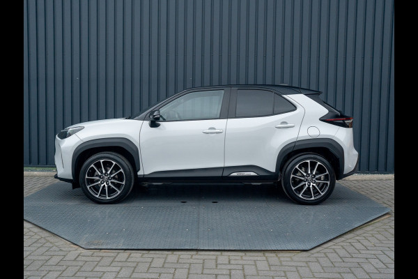 Toyota Yaris Cross 1.5 Hybrid GR Sport | Panodak | Elk. A-klep | JBL | Blind Spot | Head Up | Prijs Rijklaar!! Toyota Yaris Cross 1.5 Hybrid GR Sport | Panodak | Elk. A-klep | JBL | Blind Spot | Head Up | Prijs Rijklaar!!