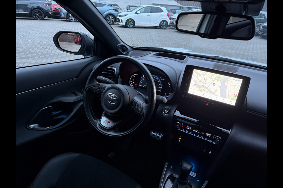 Toyota Yaris Cross 1.5 Hybrid GR Sport | Panodak | Elk. A-klep | JBL | Blind Spot | Head Up | Prijs Rijklaar!! Toyota Yaris Cross 1.5 Hybrid GR Sport | Panodak | Elk. A-klep | JBL | Blind Spot | Head Up | Prijs Rijklaar!!