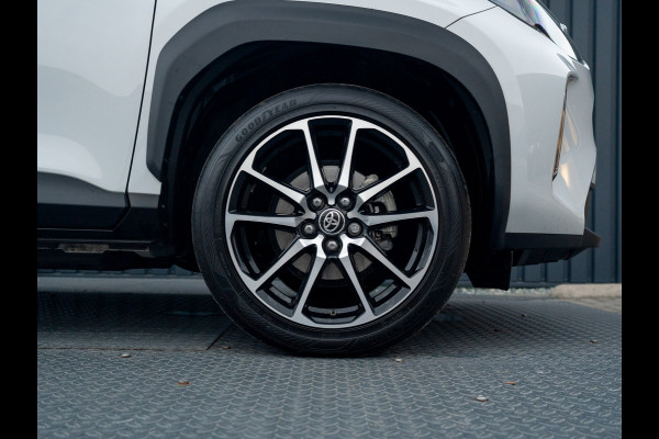 Toyota Yaris Cross 1.5 Hybrid GR Sport | Panodak | Elk. A-klep | JBL | Blind Spot | Head Up | Prijs Rijklaar!! Toyota Yaris Cross 1.5 Hybrid GR Sport | Panodak | Elk. A-klep | JBL | Blind Spot | Head Up | Prijs Rijklaar!!