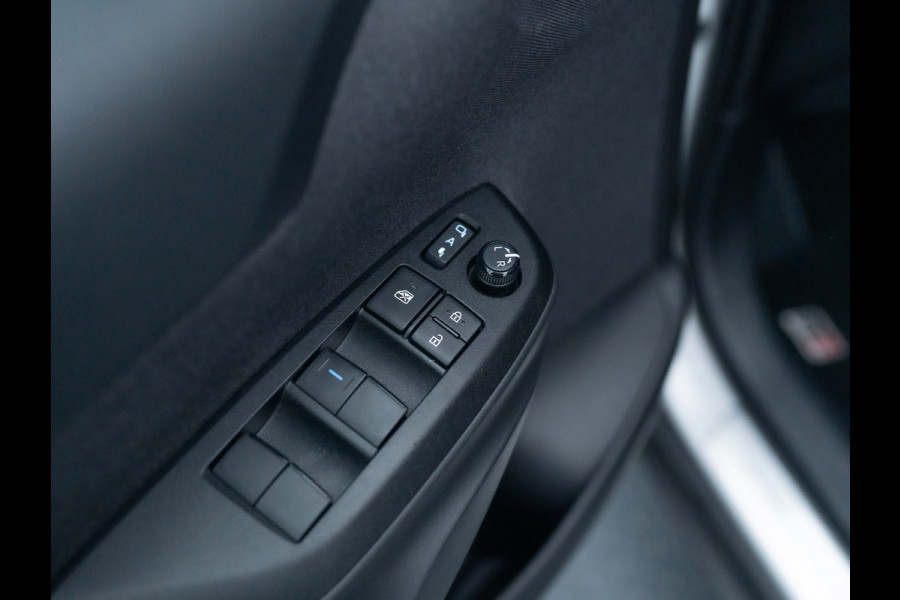 Toyota Yaris Cross 1.5 Hybrid GR Sport | Panodak | Elk. A-klep | JBL | Blind Spot | Head Up | Prijs Rijklaar!! Toyota Yaris Cross 1.5 Hybrid GR Sport | Panodak | Elk. A-klep | JBL | Blind Spot | Head Up | Prijs Rijklaar!!