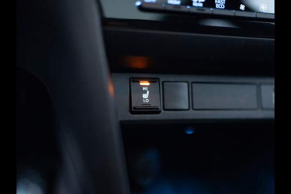 Toyota Yaris Cross 1.5 Hybrid GR Sport | Panodak | Elk. A-klep | JBL | Blind Spot | Head Up | Prijs Rijklaar!! Toyota Yaris Cross 1.5 Hybrid GR Sport | Panodak | Elk. A-klep | JBL | Blind Spot | Head Up | Prijs Rijklaar!!