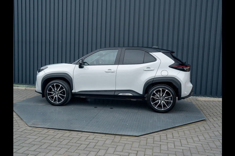 Toyota Yaris Cross 1.5 Hybrid GR Sport | Panodak | Elk. A-klep | JBL | Blind Spot | Head Up | Prijs Rijklaar!! Toyota Yaris Cross 1.5 Hybrid GR Sport | Panodak | Elk. A-klep | JBL | Blind Spot | Head Up | Prijs Rijklaar!!