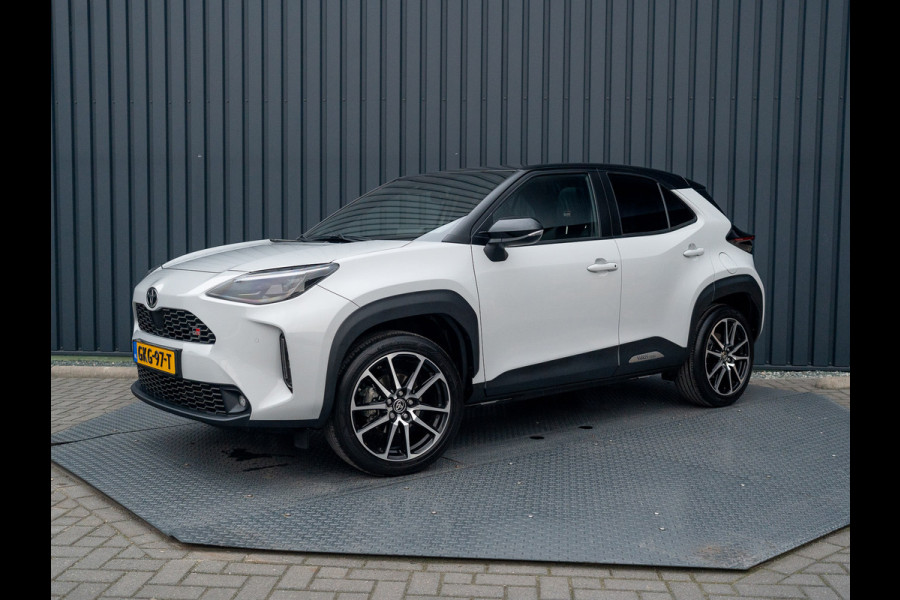 Toyota Yaris Cross 1.5 Hybrid GR Sport | Panodak | Elk. A-klep | JBL | Blind Spot | Head Up | Prijs Rijklaar!! Toyota Yaris Cross 1.5 Hybrid GR Sport | Panodak | Elk. A-klep | JBL | Blind Spot | Head Up | Prijs Rijklaar!!