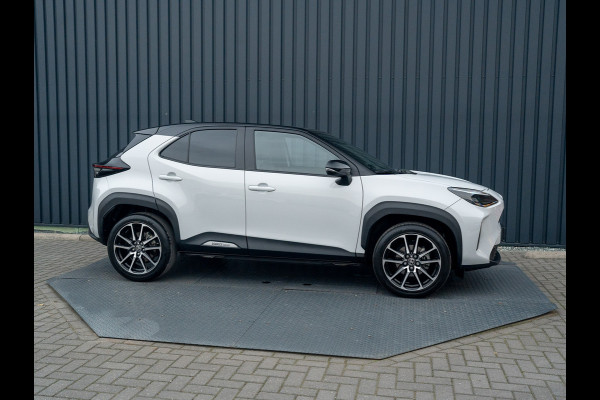 Toyota Yaris Cross 1.5 Hybrid GR Sport | Panodak | Elk. A-klep | JBL | Blind Spot | Head Up | Prijs Rijklaar!! Toyota Yaris Cross 1.5 Hybrid GR Sport | Panodak | Elk. A-klep | JBL | Blind Spot | Head Up | Prijs Rijklaar!!
