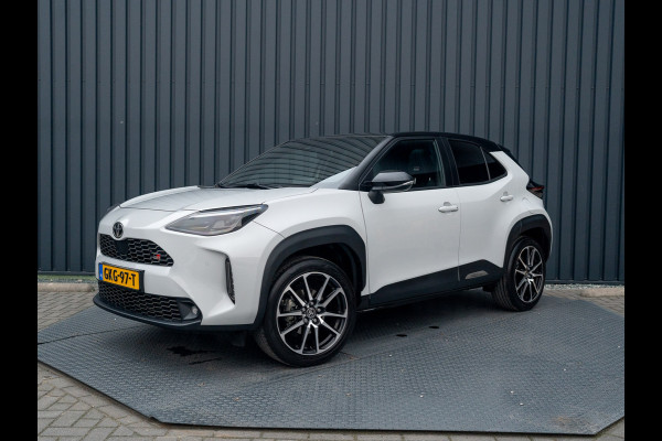 Toyota Yaris Cross 1.5 Hybrid GR Sport | Panodak | Elk. A-klep | JBL | Blind Spot | Head Up | Prijs Rijklaar!! Toyota Yaris Cross 1.5 Hybrid GR Sport | Panodak | Elk. A-klep | JBL | Blind Spot | Head Up | Prijs Rijklaar!!