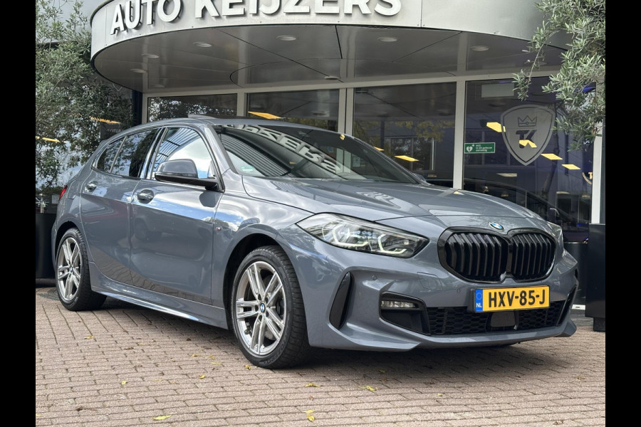 BMW 1-serie 120d High Executive M Pakket Panoramadak LED Ambient 17”LM BMW 1-serie 120d High Executive M Pakket Panoramadak LED Ambient 17”LM
