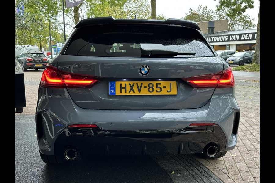 BMW 1-serie 120d High Executive M Pakket Panoramadak LED Ambient 17”LM BMW 1-serie 120d High Executive M Pakket Panoramadak LED Ambient 17”LM
