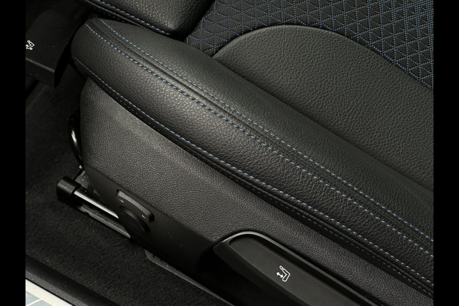 BMW 1-serie 120d High Executive M Pakket Panoramadak LED Ambient 17”LM BMW 1-serie 120d High Executive M Pakket Panoramadak LED Ambient 17”LM