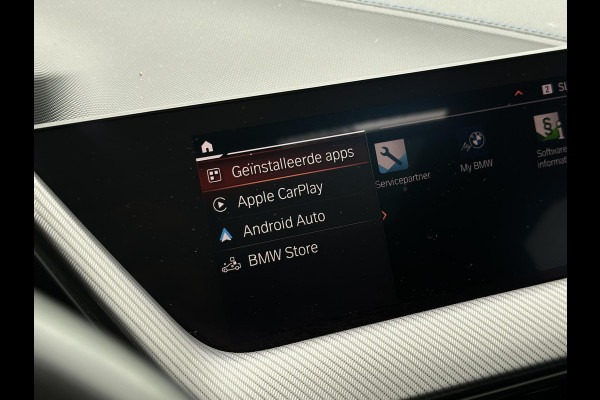 BMW 1-serie 120d High Executive M Pakket Panoramadak LED Ambient 17”LM BMW 1-serie 120d High Executive M Pakket Panoramadak LED Ambient 17”LM