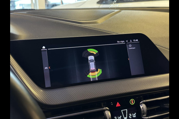 BMW 1-serie 120d High Executive M Pakket Panoramadak LED Ambient 17”LM BMW 1-serie 120d High Executive M Pakket Panoramadak LED Ambient 17”LM