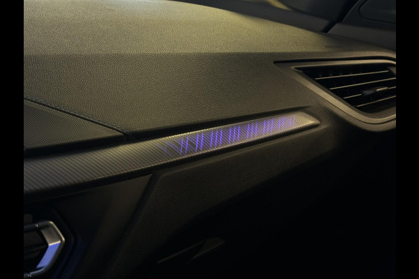 BMW 1-serie 120d High Executive M Pakket Panoramadak LED Ambient 17”LM BMW 1-serie 120d High Executive M Pakket Panoramadak LED Ambient 17”LM