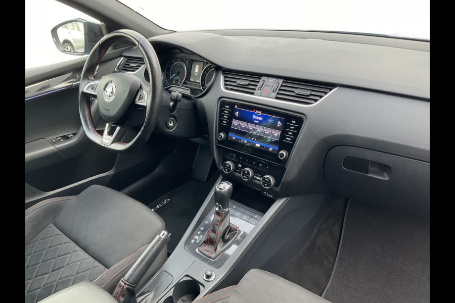 Škoda Octavia Combi 2.0 TSI RS Sportzetels Nav/Cam Carplay Stoelverw Elek.Klep Race-Blue Voll.Onderhouden! Škoda Octavia Combi 2.0 TSI RS Sportzetels Nav/Cam Carplay Stoelverw Elek.Klep Race-Blue Voll.Onderhouden!
