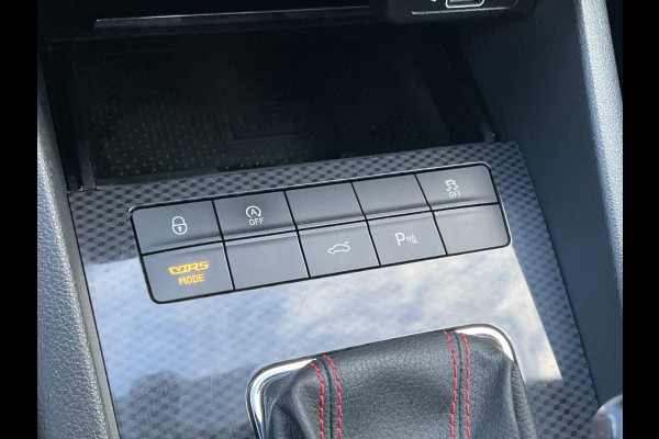 Škoda Octavia Combi 2.0 TSI RS Sportzetels Nav/Cam Carplay Stoelverw Elek.Klep Race-Blue Voll.Onderhouden! Škoda Octavia Combi 2.0 TSI RS Sportzetels Nav/Cam Carplay Stoelverw Elek.Klep Race-Blue Voll.Onderhouden!