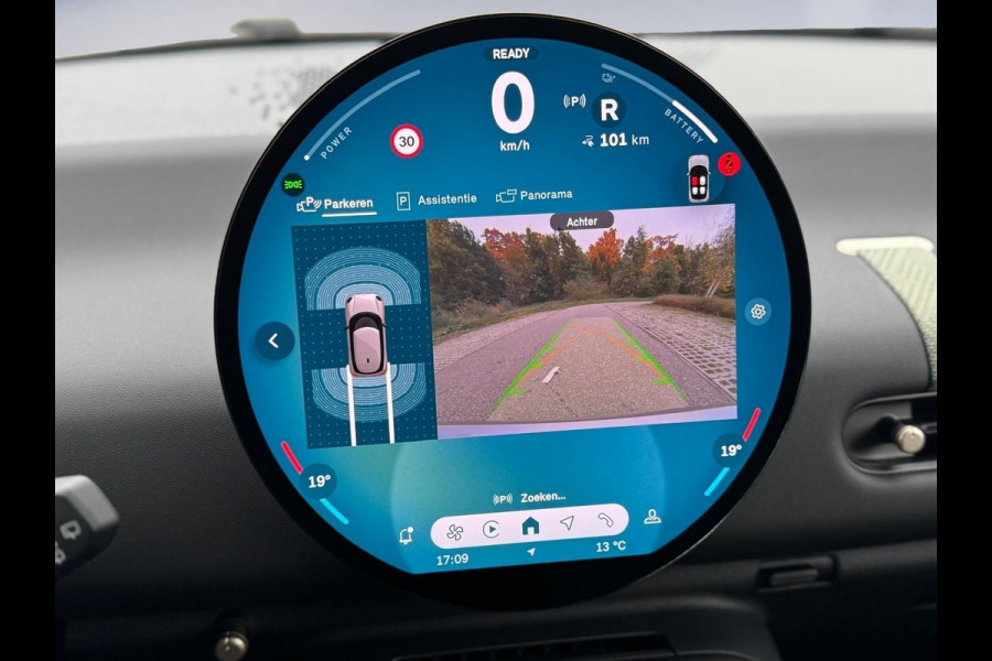 MINI Cooper E Essential 40.7 kWh NIEUW 28-07-2025, achteruitrijcamera, 17 inch ,nieuw prijs € 31860,-, nl auto met nap MINI Cooper E Essential 40.7 kWh NIEUW 28-07-2025, achteruitrijcamera, 17 inch ,nieuw prijs € 31860,-, nl auto met nap