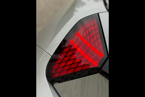 MINI Cooper E Essential 40.7 kWh NIEUW 28-07-2025, achteruitrijcamera, 17 inch ,nieuw prijs € 31860,-, nl auto met nap MINI Cooper E Essential 40.7 kWh NIEUW 28-07-2025, achteruitrijcamera, 17 inch ,nieuw prijs € 31860,-, nl auto met nap