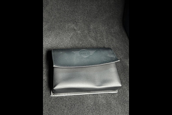 MINI Cooper E Essential 40.7 kWh NIEUW 28-07-2025, achteruitrijcamera, 17 inch ,nieuw prijs € 31860,-, nl auto met nap MINI Cooper E Essential 40.7 kWh NIEUW 28-07-2025, achteruitrijcamera, 17 inch ,nieuw prijs € 31860,-, nl auto met nap