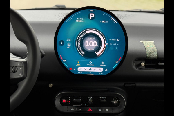 MINI Cooper E Essential 40.7 kWh NIEUW 28-07-2025, achteruitrijcamera, 17 inch ,nieuw prijs € 31860,-, nl auto met nap MINI Cooper E Essential 40.7 kWh NIEUW 28-07-2025, achteruitrijcamera, 17 inch ,nieuw prijs € 31860,-, nl auto met nap