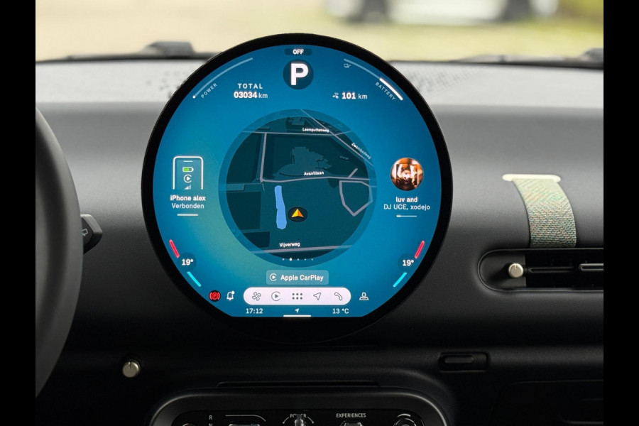 MINI Cooper E Essential 40.7 kWh NIEUW 28-07-2025, achteruitrijcamera, 17 inch ,nieuw prijs € 31860,-, nl auto met nap MINI Cooper E Essential 40.7 kWh NIEUW 28-07-2025, achteruitrijcamera, 17 inch ,nieuw prijs € 31860,-, nl auto met nap