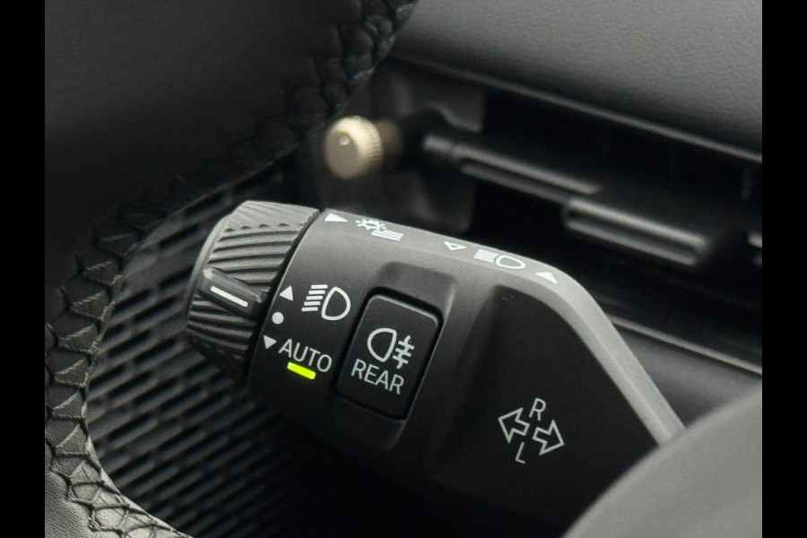 MINI Cooper E Essential 40.7 kWh NIEUW 28-07-2025, achteruitrijcamera, 17 inch ,nieuw prijs € 31860,-, nl auto met nap MINI Cooper E Essential 40.7 kWh NIEUW 28-07-2025, achteruitrijcamera, 17 inch ,nieuw prijs € 31860,-, nl auto met nap