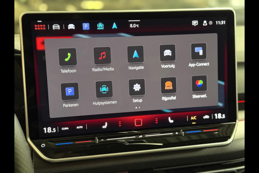 Volkswagen Golf 2.0 TSI GTI 8.5 Facelift | HUD | Harman/Kardon | Camera | Pano Volkswagen Golf 2.0 TSI GTI 8.5 Facelift | HUD | Harman/Kardon | Camera | Pano