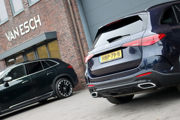 Mercedes-Benz GLC 400e 4MATIC AMG Line | Airmatic | Achterasbesturing | Distronic+ | Memory | Trekhaak | Digital Light | Surround Camera | Verwarmd Stuurwiel | Nightpakket | Mercedes-Benz GLC 400e 4MATIC AMG Line | Airmatic | Achterasbesturing | Distronic+ | Memory | Trekhaak | Digital Light | Surround Camera | Verwarmd Stuurwiel | Nightpakket |