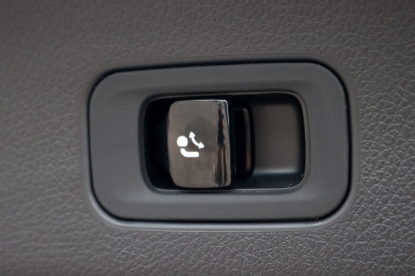 Mercedes-Benz GLC 400e 4MATIC AMG Line | Airmatic | Achterasbesturing | Distronic+ | Memory | Trekhaak | Digital Light | Surround Camera | Verwarmd Stuurwiel | Nightpakket | Mercedes-Benz GLC 400e 4MATIC AMG Line | Airmatic | Achterasbesturing | Distronic+ | Memory | Trekhaak | Digital Light | Surround Camera | Verwarmd Stuurwiel | Nightpakket |