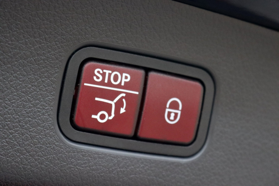 Mercedes-Benz GLC 400e 4MATIC AMG Line | Airmatic | Achterasbesturing | Distronic+ | Memory | Trekhaak | Digital Light | Surround Camera | Verwarmd Stuurwiel | Nightpakket | Mercedes-Benz GLC 400e 4MATIC AMG Line | Airmatic | Achterasbesturing | Distronic+ | Memory | Trekhaak | Digital Light | Surround Camera | Verwarmd Stuurwiel | Nightpakket |