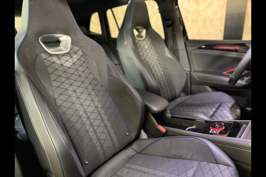 Volkswagen Tiguan 1.5 eTSI R-Line Edition |Pano |Keyless | 360 Camera | Massage | Sfeerverlichting Volkswagen Tiguan 1.5 eTSI R-Line Edition |Pano |Keyless | 360 Camera | Massage | Sfeerverlichting