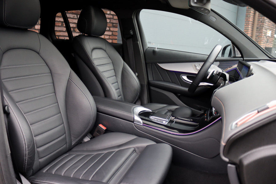 Mercedes-Benz EQC 400 4MATIC AMG Line Premium+ 80 kWh | 30.500,- | Distronic+ | Schuifdak | Memory | Burmester | Trekhaak | Multibeam LED | Leder | Surround Camera | Keyless Go |