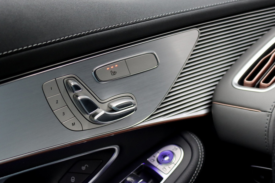 Mercedes-Benz EQC 400 4MATIC AMG Line Premium+ 80 kWh | 30.500,- | Distronic+ | Schuifdak | Memory | Burmester | Trekhaak | Multibeam LED | Leder | Surround Camera | Keyless Go |