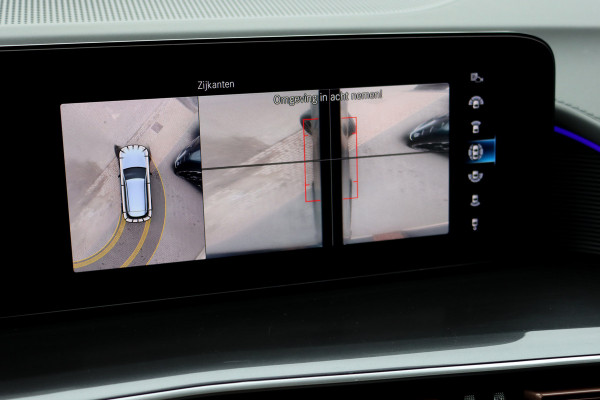 Mercedes-Benz EQC 400 4MATIC AMG Line Premium+ 80 kWh | 30.500,- | Distronic+ | Schuifdak | Memory | Burmester | Trekhaak | Multibeam LED | Leder | Surround Camera | Keyless Go |