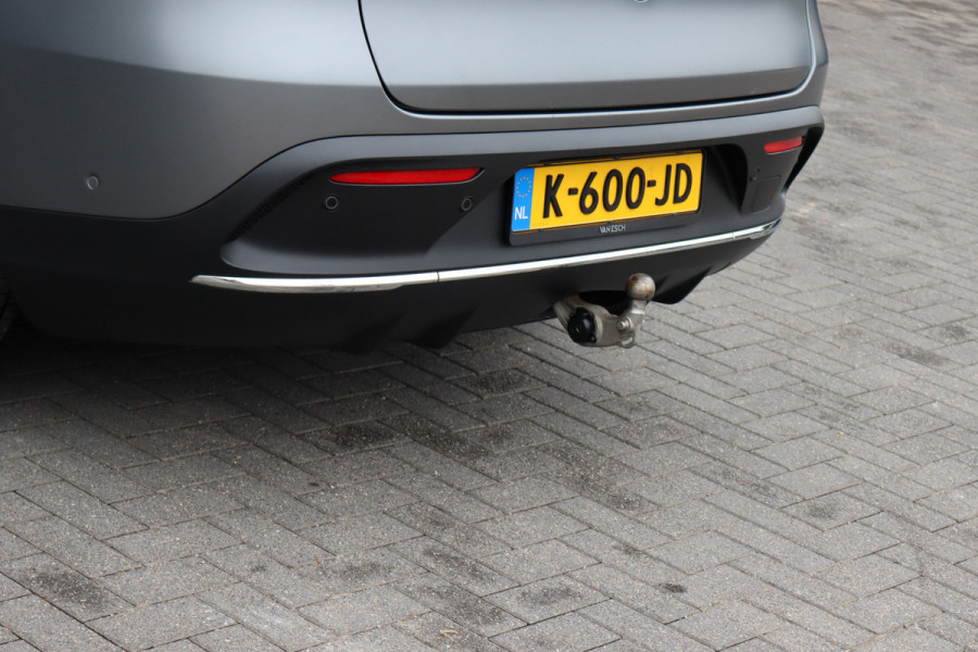 Mercedes-Benz EQC 400 4MATIC AMG Line Premium+ 80 kWh | 30.500,- | Distronic+ | Schuifdak | Memory | Burmester | Trekhaak | Multibeam LED | Leder | Surround Camera | Keyless Go |