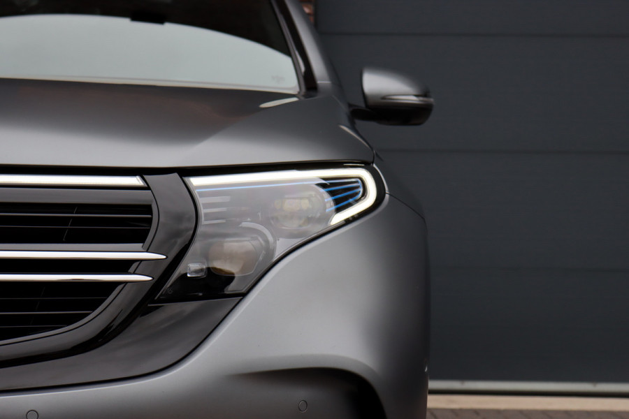 Mercedes-Benz EQC 400 4MATIC AMG Line Premium+ 80 kWh | 30.500,- | Distronic+ | Schuifdak | Memory | Burmester | Trekhaak | Multibeam LED | Leder | Surround Camera | Keyless Go |