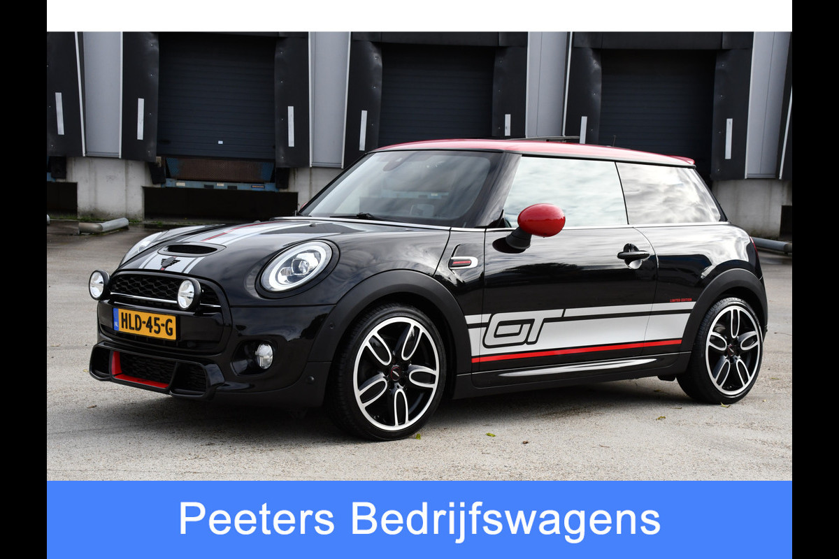 MINI Mini 2.0 Cooper S GT Limited Edition JCW Full Options, Adaptieve Cruise, PANO, H/K, HUD, Clima, Carplay, Stoelverwarming, LED, Uniek! MINI Mini 2.0 Cooper S GT Limited Edition JCW Full Options, Adaptieve Cruise, PANO, H/K, HUD, Clima, Carplay, Stoelverwarming, LED, Uniek!