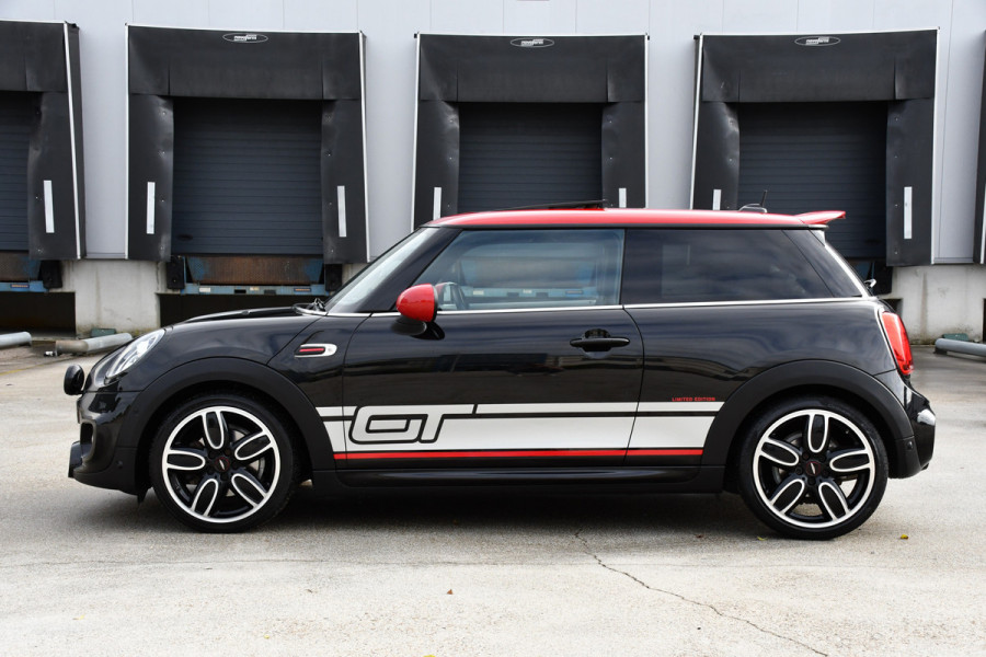 MINI Mini 2.0 Cooper S GT Limited Edition JCW Full Options, Adaptieve Cruise, PANO, H/K, HUD, Clima, Carplay, Stoelverwarming, LED, Uniek!