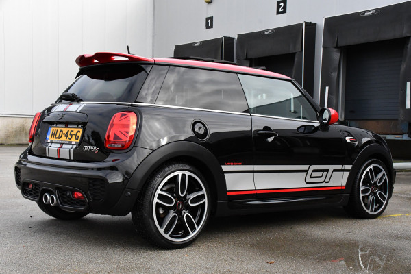 MINI Mini 2.0 Cooper S GT Limited Edition JCW Full Options, Adaptieve Cruise, PANO, H/K, HUD, Clima, Carplay, Stoelverwarming, LED, Uniek!