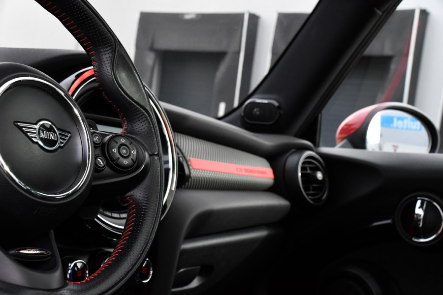 MINI Mini 2.0 Cooper S GT Limited Edition JCW Full Options, Adaptieve Cruise, PANO, H/K, HUD, Clima, Carplay, Stoelverwarming, LED, Uniek!
