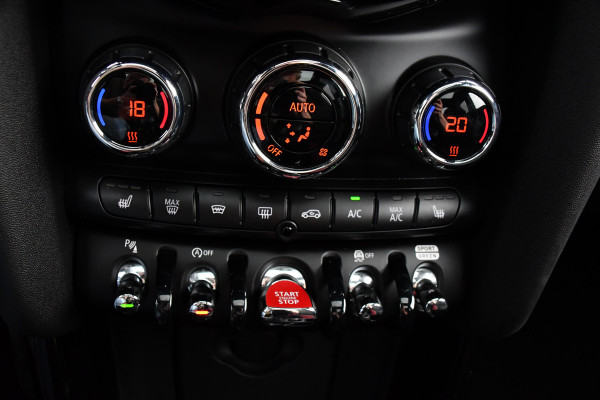 MINI Mini 2.0 Cooper S GT Limited Edition JCW Full Options, Adaptieve Cruise, PANO, H/K, HUD, Clima, Carplay, Stoelverwarming, LED, Uniek!