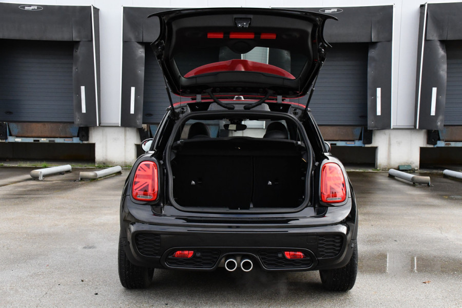 MINI Mini 2.0 Cooper S GT Limited Edition JCW Full Options, Adaptieve Cruise, PANO, H/K, HUD, Clima, Carplay, Stoelverwarming, LED, Uniek!