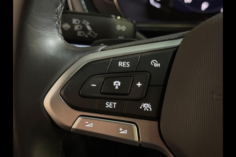 Volkswagen T-Cross 1.5 TSI R-Line Edition Facelift | Keyless | Led | Camera | Stoelverwarming Volkswagen T-Cross 1.5 TSI R-Line Edition Facelift | Keyless | Led | Camera | Stoelverwarming