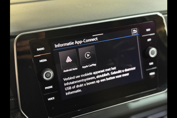 Volkswagen T-Cross 1.5 TSI R-Line Edition Facelift | Keyless | Led | Camera | Stoelverwarming Volkswagen T-Cross 1.5 TSI R-Line Edition Facelift | Keyless | Led | Camera | Stoelverwarming