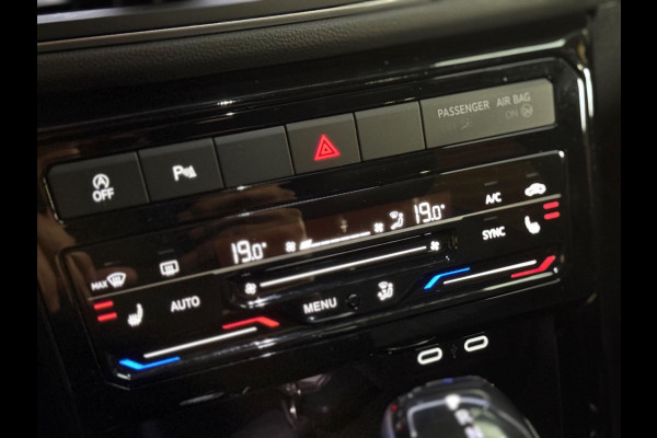 Volkswagen T-Cross 1.5 TSI R-Line Edition Facelift | Keyless | Led | Camera | Stoelverwarming Volkswagen T-Cross 1.5 TSI R-Line Edition Facelift | Keyless | Led | Camera | Stoelverwarming