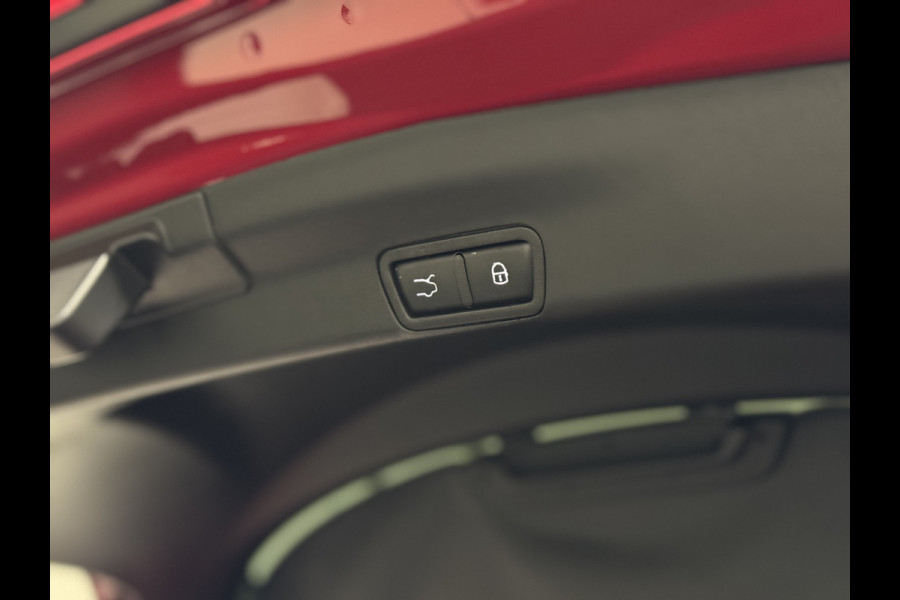 Alfa Romeo Stelvio 2.0 T 280PK AWD First Edition | Panorama | 1e Eig. | BTW