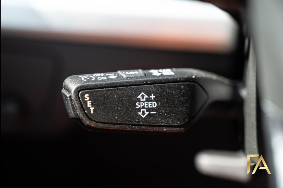 Audi Q5 50 TFSI e S Line 20Inch|LED|Trekhaak|Alcantara