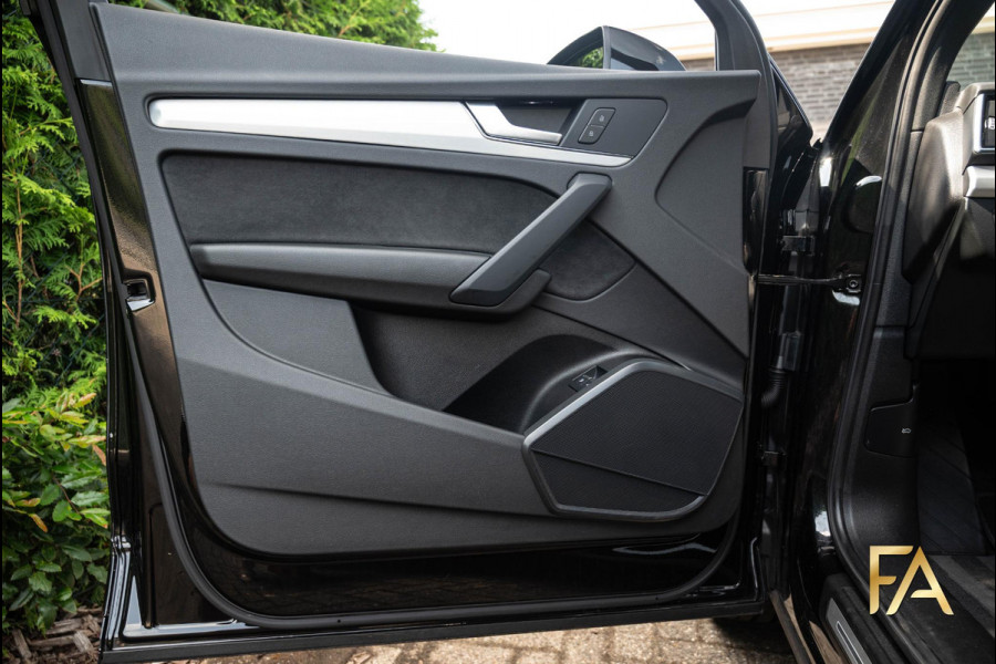 Audi Q5 50 TFSI e S Line 20Inch|LED|Trekhaak|Alcantara