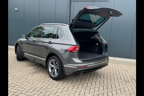 Volkswagen Tiguan 1.4 TSI Automaat R-Line * Led Plus * Camera * Stoelverwarming * Adaptieve Cruise Control *